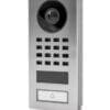 DoorBird D1101V IP Video Türstation Aufputz Edelstahl V4A Die Video Türstation D1101V von Doorbird aus gebürstetem Edelstahl bietet Ihnen optimale Bildqualität und ein klares Design.<br>Die Kamera überzeugt mit HDTV, Ultraweitwinkel und Nachtsichtfähigkeit. In Kombination mit den Audiofunktionen Echo- und Rauschunterdrückung sowie Zwei-Wege Audio Streaming können Sie Ihre Besucher sehen und komfortabel mit ihnen sprechen.<br>Dank des integrierten Bewegungssensors entgeht Ihnen zudem nichts, was vor Ihrem Haus passiert. Durch die individuellen Konfigurationsmöglichkeiten können Sie einstellen, ob und wie Sie über verschiedene Ereignisse informiert werden wollen. Sprechen Sie mit Ihren Besuchern an der Tür über Ihr Smartphone und öffnen Sie die Tür - von überall auf der Welt.