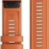 Garmin Ersatzarmband QuickFit 26mm Silikon Orange/Schiefergrau Mit diesen verstellbaren Schnellwechsel-Armband für deine kompatible Garmin-Uhr kannst du dich stets sehen lassen und machst auch beim Sport eine gute Figur.<br>Entferne einfach das Armband, setze andere Armbänder ein und schon hast du deinen ganz persönlichen Look.