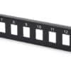 DIGITUS 1HE Modular Patch Panel ungeschirmt 16-Port blank Die abgestuften modularen 24-Port Patch Panel von DIGITUS sind durch Ihren 1,5 mm kaltgewalzten C-Stahl optimal für die 19 Zoll Schrankmontage geeignet. Durch die versetzte Anordnung der Keystone Module wird ein verbessertes Dämpfungsverhalten zwischen benachbarten Übertragungskanälen erzeugt.