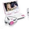 LENCO DVP-910 9" DVD-Player + USB & KfZ-Halterung, pink/weiß Lassen Sie Ihre Kinder mit dem blauen MP3/MP4-Player ihre Lieblingsmusik hören. Sowohl der MP3/MP4-Player als auch die Kopfhörer sind mit einem Pfotenabdruck versehen. Die Ohrstöpsel sind für Kinder geeignet und werden mit 3 Paar Ohrstöpseln in verschiedenen Größen geliefert. Mit einem internen Speicher von 8 GB, der mit einem Micro-SD-Kartensteckplatz auf 128 GB erweitert werden kann, ist genügend Platz für Fotos, Videos, E-Books und Musik vorhanden. Diese lassen sich auf dem 1,8-Zoll-TFT-Farbbildschirm gut betrachten. Darüber hinaus verfügt der Xemio-560BU über eine Sprachaufzeichnungsfunktion mit integriertem Mikrofon. Diese Aufzeichnungen können mit dem mitgelieferten USB-Kabel, das auch zum Laden des internen Akkus geeignet ist, auf den Computer übertragen werden.
