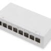 DIGITUS Desktop Modular Patch Panel, geschirmt, 8-Port Die Desktop Patch Panels von DIGITUS sind die ideale Lösung für SoHo Anwendungen (Smart Office Home Office). Das 6-Port Patchpanel ist die perfekte Lösung zur Organisation und Verwaltung von Netzwerkkabeln in einer Vielzahl von Umgebungen wie Industrie, Datenzentren, Büros, Gebäuden und Zuhause. Durch die vollständige Abschirmung wird das Patchpanel vor Störungen geschützt und gewährleistet eine stabile Übertragung. Das integrierte, kantenlose Design verleiht ihm eine elegante Optik und es kann flexibel als Tischgerät- oder zur Wandmontage installiert werden. Das Patchpanel ist einfach zu montieren und nimmt wenig Platz in Ihrem Büro oder Zuhause ein. Es eignet sich für einen 10-Zoll-Schrank oder Rack und verfügt über ein integriertes Kabelmanagement sowie eine abnehmbare obere Abdeckung, um eine saubere Verkabelung zu gewährleisten. Die Rückseiten-Gestaltung sorgt für mehr Ordnung und Eleganz. Hergestellt aus kaltgewalztem Stahl ist das Patchpanel langlebig und hoch kompatibel mit allen Arten von Modulen. Es ist zertifiziert und bietet somit eine zuverlässige und sichere Möglichkeit, Netzwerkkabel zu organisieren und zu verwalten. Das Patchpanel ist in der Farbe lichtgrau erhältlich und bietet 6 Ports für eine Vielzahl von Anwendungen. Dieses Patchpanel ist eine hochwertige und zuverlässige Lösung zur Organisation und Verwaltung von Netzwerkkabeln in verschiedenen Umgebungen.