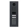 DoorBird D2102KV IP Video Türstation RAL 7016 Edelstahl Stellen Sie sich vor, Sie sind gerade nicht zuhause und Ihre Kinder haben sich ausgeschlossen oder der Paketbote bringt eine Lieferung. Mit DoorBird ist das nun kein Problem mehr. Bei jedem Klingeln bekommen Sie eine Push-Mitteilung auf Ihr Smartphone oder Tablet und können mit dem Besucher sprechen und ihn in HD-Qualität sehen. So verpassen Sie garantiert keinen Besucher mehr. Mit DoorBird sind Sie unterwegs und doch zuhause, auch wenn ein Einbrecher die Türklingel zur Anwesenheitskontrolle betätigt.DoorBird ist die smarte Lösung für Ihre Eingangstür. Verbinden Sie Ihre DoorBird IP Video Türstation mit Ihrem Smartphone und unterhalten Sie sich mit Ihren Besuchern auch von unterwegs!Die IP Video Türstation kann als eigenständige Einheit betrieben oder in eine bestehende Smart-Home-Plattform integriert werden. Auch bereits vorhandene, klassische Installationen wie elektrische Tür- und Toröffner können Sie mit DoorBird weiterverwenden und über die App.