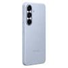 Samsung Kindsuit Case für Galaxy S25, Light Blue Hochwertiger Look mit elegantem Erscheinungsbild. Mit dem Kindsuit Case kommt dein Galaxy in einem eleganten Erscheinungsbild voll zur Geltung. Das Case aus Kunstleder akzentuiert das schlanke Design deines Galaxy Smartphone und verleiht ihm eine weiche und geschmeidige Hülle. Das Kindsuit Case sieht nicht nur elegant und hochwertig aus, sondern bietet auch Schutz vor Kratzern und bei Stößen – sowohl für den Rahmen als auch die Rückseite.