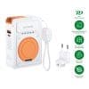 4smarts 6in1 Hybrid Charger, Wireless Powerbank Bunt macht den UnterschiedSchwarz für den Business-Look, Grau für den Alltag und Orange für alle, die auffallen wollen: Dieses 30er Set kombiniert Stil mit Funktion und sorgt dafür, dass du immer ein passendes Kabel dabei hast. Die cleveren Mini-Kabel mit Keyring sind perfekt für spontane Lade-Situationen unterwegs – und ein echter Hingucker an jedem Schlüsselbund. Kurz, aber ohoNur 7,5 cm kurz – aber riesig, wenn es drauf ankommt. Die ultrakompakten Kabel verschwinden in jeder Tasche, hängen am Schlüssel oder fliegen im Rucksack nie im Weg herum. Dabei sind sie voll funktionsfähig: Ob USB-C oder USB-A – sie laden deine Geräte und übertragen Daten zuverlässig, wenn du sie brauchst. Klein, stark, sofort einsatzbereit. Vielfalt, die sich rechnetDieses 30er Set ist nicht nur praktisch, sondern auch ein echter Verkaufsmagnet. Ob als POS-Aufsteller, Mitnahmeartikel an der Kasse oder als Give-away – es überzeugt mit auffälligem Design, sinnvoller Funktion und kompaktem Format. Ideal für Händler, die Abwechslung ins Sortiment bringen wollen – und für Kunden, die smarte Gadgets lieben.