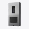 DoorBird IP Zutrittskontrollsystem A1122 Aufputz Der DoorBird A1122 ist ein kompaktes, IP-basiertes Multi-Technologie- Zutrittskontrollsystem, das auch als Stand-Alone-Lösung installiert werden kann. Es ermöglicht eine sichere Zutrittskontrolle in Bereichen, in denen die Installation einer IP Video Türstation nicht möglich oder gewünscht ist, z.B. an Hinter- und Seitentüren, Garagen und Tiefgaragen, Lager- und Packräumen oder Fahrrad- und Maschinenräumen.Dank seiner kompakten Form lässt sich das Gerät einfach an einem Türrahmen installieren. Darüber hinaus verfügt der Fingerabdruckleser über einen Sperrmechanismus, der Manipulationsversuche verhindert und das System nach mehreren unberechtigten Zutrittsversuchen vorübergehend sperrt. Um die Sicherheit noch weiter zu erhöhen, können Sie mit dem DoorBird I/O Door Controller A1081 ein abgekoppeltes Relais sicher freigeben.