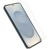 OtterBox Glass Samsung Galaxy S26+ -clear Machen Sie Ihren Telefon-Touchscreen fit für lange Strecken. Der OtterBox Glass Displayschutz lässt sich leicht installieren und schützt vor Stürzen, Brüchen und Kratzern. Das Glas ist fleck- und fingerabdruckbeständig und bietet gleichzeitig klare Sicht. Sie können sich auf OtterBox Glass verlassen, um Ihr Display vor Kratzern und Stürzen zu schützen.