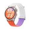 Huawei Watch GT Runner 2, Dawn Orange Das HUAWEI Band 11 Pro bietet alle Vorteile des Band?11, ergänzt durch eine deutlich gesteigerte Displayhelligkeit von 2000 nits HBM für bessere Ablesbarkeit im Freien und integriertes GPS für präzises Tracking ohne Smartphone. Dieser Tracker unterstützt umfassende Gesundheitsfunktionen wie Herzfrequenz-, SpO2-, Stress- und Schlafüberwachung mit TruSleep, Schlafatemanalyse, Pulswellenmessung und Zyklustracking. Die 5-ATM-Zertifizierung macht das Band 11 Pro zum hochwertigen Fitness-Begleiter mit bis zu 14 Tagen Laufzeit.