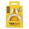 Cellularline TEKSIDE Data Cable 1m USB-C/ Typ-C White Mit dem Cellularline TEKSIDE Datenkabel haben Sie eine zuverlässige Lösung für Laden und Datenübertragung immer griffbereit. Das universelle Kabel mit einer Länge von einem Meter bietet Ihnen genügend Flexibilität für den Alltag – ob am Schreibtisch, im Auto oder unterwegs.Die runde Bauweise sorgt nicht nur für eine angenehme Haptik, sondern macht das Kabel auch besonders widerstandsfähig gegen Knicke und Abnutzung. Mit einer Leistung von bis zu 15 Watt lädt es Ihre Geräte effizient und zuverlässig, während die Datenübertragungsrate von bis zu 480 Mbit/s einen schnellen Austausch von Dateien ermöglicht.Ein praktisches und robustes Kabel, das Funktionalität und Alltagstauglichkeit perfekt miteinander verbindet und sich ideal für den täglichen Einsatz eignet.