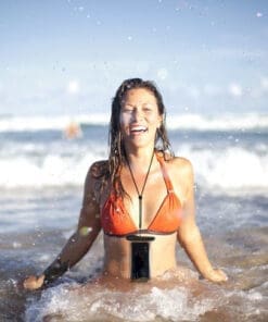 Cellularline Voyager waterproof case universal Schwarz – Bild 5