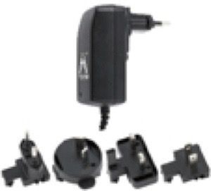 MOBOTIX MX-SNT-INT-PoE Mehrbereichsnetzteil mit 4 Netzsteckern MOBOTIX MX-SNT-INT-PoE Mehrbereichsnetzteil mit 4 Netzsteckern