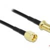 Delock Antennenkabel RP-SMA Stecker zu RP-SMA Buchse LMR/CFD100 1 m low loss schwarz mit Standfuß