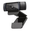 Logitech HD Pro Webcam C920 Führen Sie HD-Videogespräche mit solider Technik. Die HD Webcam C310 liefert eine flüssige und klare Videoübertragung und dank der automatischen Belichtungskorrektur werden alle Personen in lebendigen, natürlichen Farben dargestellt.