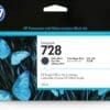 HP 728 Mattschwarz DesignJet-Tintenpatrone, 130 ml Sie ist ideal für Arbeitsgruppen der Design- und Entwicklungsteams, die CAD- und allgemeine Anwendungen herstellen.<br>Gestochen scharfe Ergebnisse im Handumdrehen. Gemeinsam mit den HP DesignJet Druckern/MFPs bilden Original HP Tinten ein optimiertes Drucksystem. Das verhindert Ausfallzeiten und erhöht die Produktivität. Wählen Sie je nach Bedarf zwischen Patronen mit 40 ml und 300 ml.