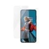 PanzerGlass Ceramic Screen Protector Samsung Galaxy S25 Ein neuer Stern des Displayschutzes ist geboren! Keramik Schutz von PanzerGlass ist ein Displayschutz, der einen neuen Standard für die Haltbarkeit setzt! Er ist 5 Mal stärker als der stärkste Displayschutz von PanzerGlass. Oder um es mit einem Aufprall auszudrücken: Du kannst eine 320 g schwere Stahlkugel aus 2,5 Metern Höhe auf den Displayschutz fallen lassen, ohne dass er zerbricht! Der Schutz hat sogar eine wischfeste Beschichtung, die Spuren von Fingerabdrücken und Fett reduziert. Der Displayschutz ist aus zertifizierter japanischer Glaskeramik von Ohara hergestellt. Glaskeramik ist eines der kratzfestesten Materialien der Welt und enthält eingebettete, für das bloße Auge unsichtbare Kristalle, die verhindern, dass sich Risse ausbreiten, und die eine Festigkeit ermöglichen, die mit herkömmlichem Glas nicht erreicht werden kann. Und als ob das noch nicht genug wäre, ist die Transparenz des Glases dank der Nanokristallisationstechnologie von Ohara unübertroffen. Der beiliegende EasyAligner macht die Installation zum Kinderspiel (im Ernst!), und um es noch einfacher zu machen, ist eine Schritt-für-Schritt-Anleitung sowie ein QR-Code für den schnellen Zugriff auf ein Online-Anleitungsvideo beigefügt. Und denk dran: Sobald der Displayschutz angebracht ist, musst du nie wieder befürchten, dass dein Handy mit dem Display auf den Boden fällt. Das wird vielleicht nicht passieren, aber wenn doch, wirst du bereuen, dass du nicht auf "In den Warenkorb" geklickt hast. Der Displayschutz hat einen Ultra-Wide Fit, das bedeutet, dass er die gesamte Vorderseite deines Handys abdeckt, so dass du das Display deines Handys vollständig sehen kannst, während an den Rändern noch ein wenig Platz für eine PanzerGlass Hülle bleibt. Und wenn du dein Handy noch besser schützen willst, kombiniere den Displayschutz und die Hülle mit PanzerGlass PicturePerfect oder Hoops.
