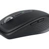 Logitech MX Anywhere 3S - Maus - kabellos - grafit Maximale Leistung im kompakten Design. Diese Maus ist dein smarter Begleiter – egal, wo du gerade arbeitest. Dank der 8K-DPI-Abtastung der neuesten Generation gleitet sie präzise über jede Oberfläche. Mit Logi Options+ passt du sie individuell an deine Bedürfnisse an, während die leisen Klicks und die ergonomische Passform für ein angenehmes Arbeiten sorgen – überall und jederzeit.