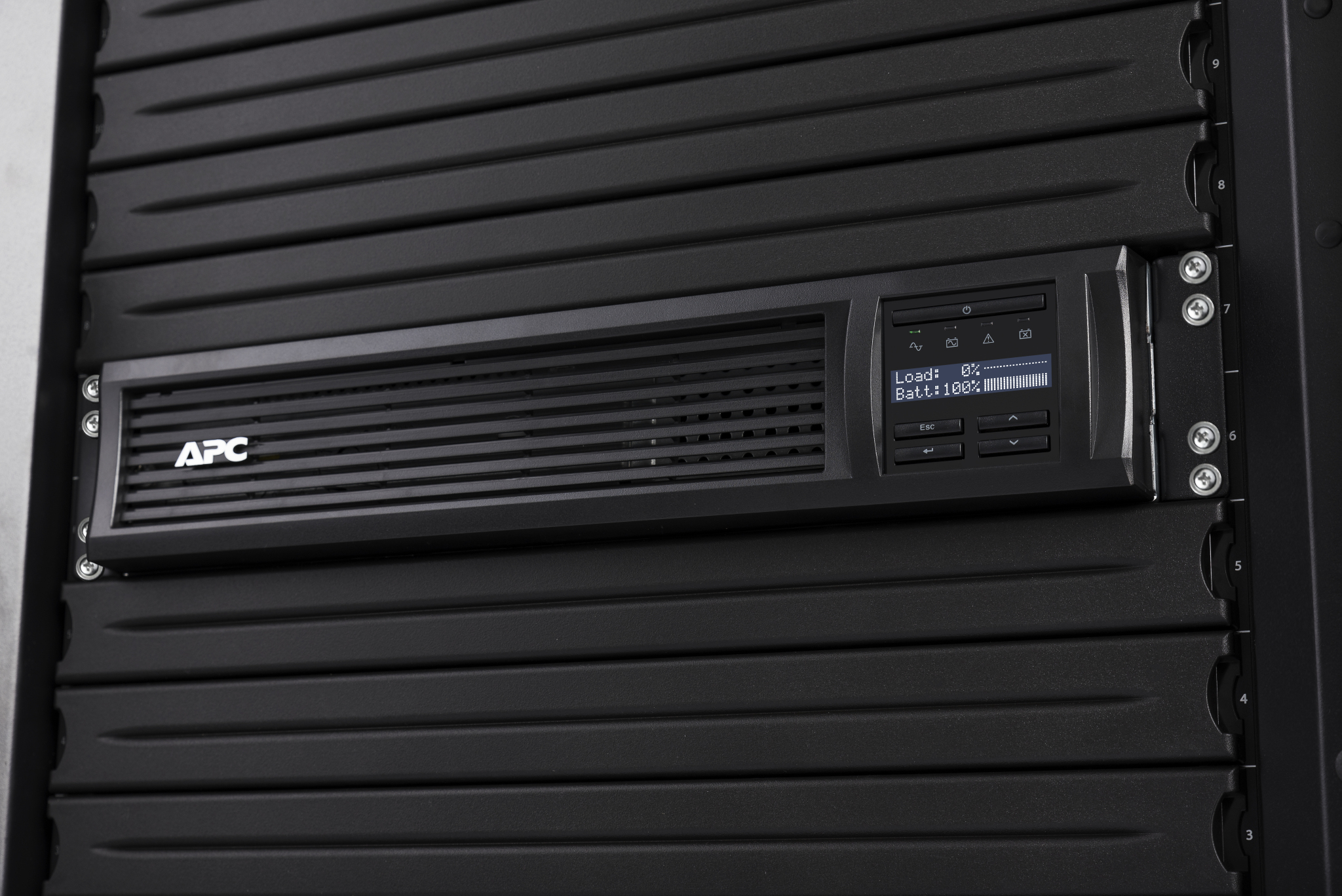APC SMART-UPS SMT 1000VA Rack APC SMART-UPS SMT 1000VA Rack – Bild 10
