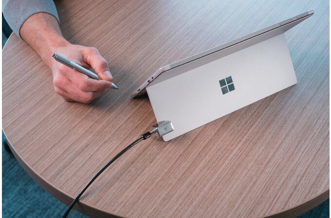 Kensington Kabelschloss für Surface Pro & Surface Go Kensington Kabelschloss für Surface Pro & Surface Go – Bild 10