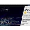 HP 650A Gelb Original LaserJet Tonerkartusche Ideal geeignet für Büroumgebungen, in denen Geschäftsdokumente und Marketingmaterialien mit Bildern und Grafiken in Fotoqualität gedruckt werden.<br><br>HP 650 LaserJet Druckerzubehör sorgt für erstklassige Geschäftsdokumente mit leuchtenden Farben in Fotoqualität. Original HP Tonerkartuschen mit HP ColorSphere Technologie ermöglichen professionelle Ergebnisse auf einer Vielzahl von Papieren.