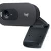 Logitech HD Webcam C505 Die C920s liefert dank Full HD-Glasobjektiv, 78°-Sichtfeld und automatischer HD-Belichtungskorrektur eine ausgesprochen scharfe und detaillierte Full HD-Videoqualität (1080p, 30 FPS) sowie dank zwei Mikrofonen einen klar und deutlich übertragenen Stereoklang. Egal, ob Sie bei einem wichtigen Anruf einen guten Eindruck machen möchten oder hochwertiges Demo-Material aufnehmen. Die abnehmbare Abdeckblende schützt das Objektiv und auch Ihre Privatsphäre.