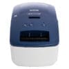Brother QL-600B Etikettendrucker Blau Der QL-600G ist das ideale Beschriftungsgerät für gelegentliche Druckaufträge von Adress- und Versandetiketten, Ordneretiketten oder temporären Beschilderungen. Dank der flexiblen Brother DK-Endlosetiketten und der automatischen Schneideeinheit können mit nur einer Etikettenrolle viele verschiedene Formate erstellt werden.<br>Auch DK-Einzeletiketten sind für den QL-600G in einer Vielzahl von Formaten verfügbar. Mit der Etikettengestaltungssoftware P-touch Editor (als kostenloser Download verfügbar) können Sie Text, Bilder, Barcodes, Rahmen und andere Designelemente zu Ihren Etiketten hinzufügen.