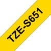Schriftband TZe-S651 (extra st.) Schwarz auf Gelb 24mm x 8m Erzielen Sie mit Schriftbändern von Brother immer hervorragende, detailierte Ergebnisse.