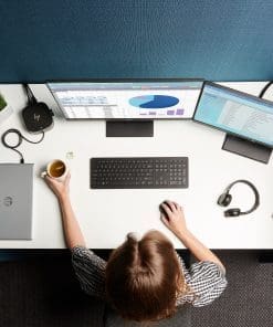 HP USB-C Dockingstation G5 100W Seien Sie mit nur einem Kabel schnell einsatzbereit und verbinden Sie Ihr USB-C-fähiges Notebook mit Ihren Displays, Geräten und kabelgebundenen Netzwerken mit der vielseitigen, eleganten und platzsparenden HP USB-C-Dockingstation G5.