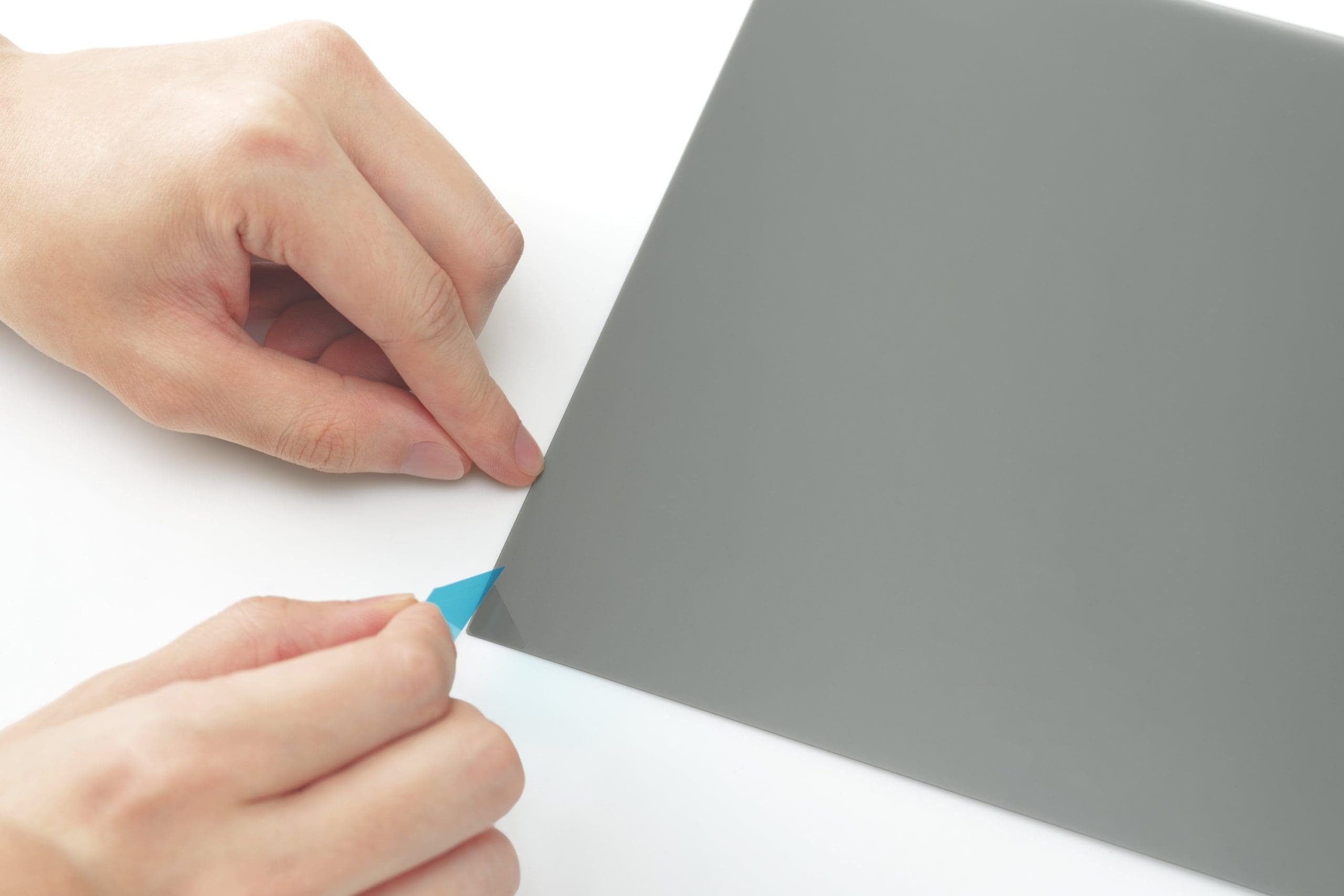 Kensington Ersatz-Zubehör-Kit für MagPro Magnetische Blickschutzfilter für Laptops Kensington Ersatz-Zubehör-Kit für MagPro Magnetische Blickschutzfilter für Laptops – Bild 4