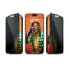 PanzerGlass Privacy iPhone 15 Pro Max, UWF w. EasyAligner Private Nachrichten. Bankverbindung. PIN-Codes. Mit diesem Sichtschutz von PanzerGlass sind deine persönlichen Daten sicher vor den neugierigen Blicken deiner Sitznachbarn im Zug, im Café oder im Büro. Der speziell entwickelte Sichtschutzfilter macht den Inhalt deines Bildschirms für alle außer dir praktisch unsichtbar. Außerdem ist er mit einer wischfesten Beschichtung versehen, die Spuren von Fingerabdrücken und Fett reduziert, damit du einen klaren - aber dennoch privaten - Blick auf deinen Bildschirm hast. Und der Schutz des Bildschirms? Er ist hervorragend! Mit einer dreifach höheren Kratzfestigkeit als frühere Privacy-Modelle schützt dieser Displayschutz den Bildschirm deines Handys vor versehentlichen Stößen, Stürzen und anderen Gefahren des täglichen Lebens. Oder um es nachhaltiger zu formulieren: Er schützt und verlängert die Lebensdauer deines Handys und sorgt so dafür, dass keine neuen Handys mehr produziert werden müssen. Der Bildschirmschutz ist Ultra-Wide Fit, das heißt er bedeckt die Vorderseite deines Telefons und bietet so einen hervorragenden Schutz und eine vollständige Sicht auf das Display, während an den Rändern noch etwas Platz für eine PanzerGlass-Hülle bleibt. Wenn du einen 360-Grad-Schutz für dein Handy möchtest, kombiniere den Displayschutz und die Hülle mit einem PanzerGlass PicturePerfect Kameraschutz.