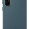 Samsung Silicone Case für Galaxy A37, Dark Green Matte, weiche Oberfläche für griffigen Halt Mit dem Silicone Case liegt das Galaxy A37 5G komfortabel und angenehm in der Hand. Das Material überzeugt mit einer weichen Textur, die sich großartig anfühlt, und schützt nicht nur die Rückseite deines Smartphones, sondern auch den Rahmen. Entdecke die Farbe, die perfekt zu deinem Smartphone passt und für ein elegantes und stilvolles Finish sorgt.