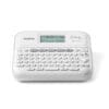 Brother P-touch D410 Desktop Beschriftungsgerät Mit erstklassigem Design und einer Ultra-HD-Bilderfassung ist die Rally Kamera allererste Wahl unter den Stand-Alone-Videokameras von Logitech. Die Rally Kamera ist mit hochwertiger Optik und fortschrittlichen Technologien ausgestattet und bietet erstklassige Leistung in Konferenzräumen aller Formen und Größen. Dank der flüsterleisen mechanischen Schwenk-, Neige- und Zoom-Funktionen, dem gestochen scharfen 15-fachen HD-Zoom, dem weiten 90°-Diagonal-Sichtfeld und dem leistungsstarken 4K-Sensor erfasst die Rally Kamera jede Person im Raum in wirklich phänomenaler Bildqualität. Jede Komponente des Rally Systems zeichnet sich durch ein erstklassiges Design aus, das für jedes professionelle Umfeld geeignet ist. Rally sorgt also nicht nur dafür, dass alle Teilnehmer an einer Videokonferenz gut aussehen und sich gut anhören, sondern jeder Teil des Systems selbst sieht ebenfalls gut aus. Die Premium-PTZ-Kamera im Herzen des Systems ist in einer eleganten mattschwarzen Lackierung mit schiefergrauem Metallbesatz gehalten und wird ergänzt durch ansprechend gestaltete Audiokomponenten und Zubehörteile, die in jedem Raum einen guten optischen Eindruck machen. Mit dem Bildschirm-Hub und dem Tisch-Hub bleiben alle Kabel sauber aufgeräumt und die einzelnen Rally Komponenten und der Meeting-Computer außer Sichtweite. Beide Hubs sind über ein einziges CAT6-Kabel miteinander verbunden und bieten viele Anschlussmöglichkeiten, sodass Sie den Meeting-Computer nahe beim Bildschirm oder am Tisch platzieren können. Ein HDMI-Eingang am Tisch-Hub macht kostenintensive Kabelverlängerungen überflüssig und vereinfacht das kabelgebundene Teilen von Inhalten.