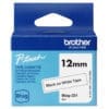 Brother Schriftband BTAG-231 Schwarz auf Weiß 12 mm x 4 m Die Btag-Schriftbänder wurden exklusiv für die Brother Beschriftungsgeräte PT-N10, PT-N20 und PT-N25BT entwickelt. Mit einer Breite von 12 mm und in 17 leuchtenden Farben erhältlich, können individuelle Schriftbänder nach dem Geschmack und den Bedürfnissen des Anwenders einfach erstellt werden.Die langlebigen und zuverlässigen Btag-Schriftbänder sind resistent gegen viele verschiedene Einflüsse, denen sie im täglichen Gebrauch im Haushalt ausgesetzt sind, wie z. B. Wasser, heiße und kalte Temperaturen und Haushaltsflüssigkeiten, so dass die Etiketten lange Zeit intakt und lesbar bleiben.